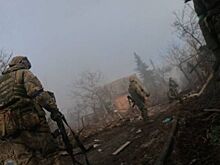 Ситников: Зеленский пригрозил силам ВСУ потерей Украины, если те сдадут Бахмут в ДНР ВС РФ