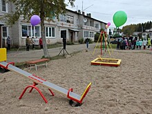 По поручению губернатора Дмитрия Миронова в Данилове открыта современная детская площадка