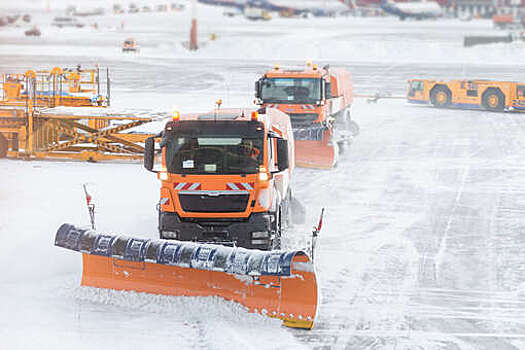 CNN: в аэропорту в штате Мэн при взлете разбился частный самолет