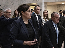 Глава МИД Гренландии не сдержала эмоции после визита в Белый дом