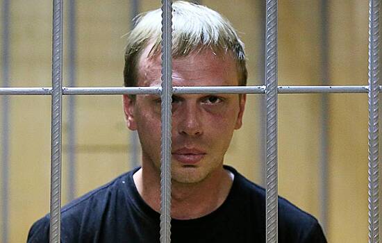 Почему Голунова отправили под домашний арест