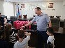 Детей сотрудников УФСИН России по Кабардино-Балкарской Республике поздравили с предстоящим Днем знаний