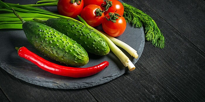 Из-за холодов помидоры – с горошину: в Молдове подорожали тепличные овощи