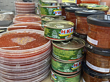 В России снизились цены на красную рыбу и икру из-за рекордного улова лосося