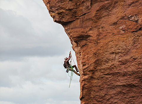 Плохая погода осложнила поиски погибших в ущелье туристов в Кабардино-Балкарии