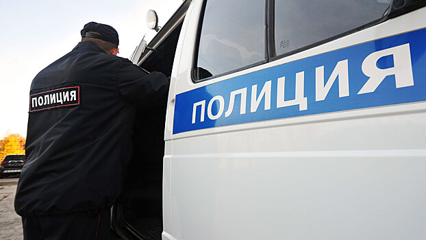 Гаишник пытался вытащить из машины водителя после конфликта в Санкт-Петербурге