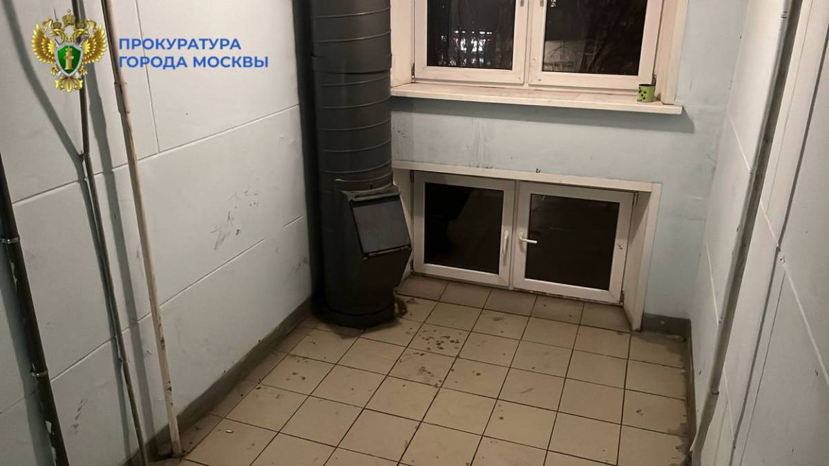 Детский омбудсмен Москвы взяла на контроль ситуацию с обнаруженным в подъезде дома младенцем