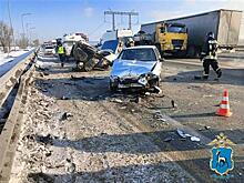 Три машины столкнулись на трассе М-5 у Жигулевской ГЭС
