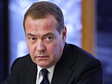 Медведев: Зеленский хочет гибели всей России