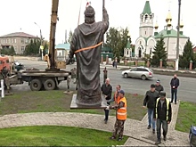 Памятник князю Владимиру установили в центре Купино на деньги бывшего милиционера
