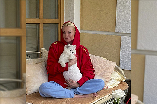 Банкрот! Анастасию Волочкову выселяют из замка!