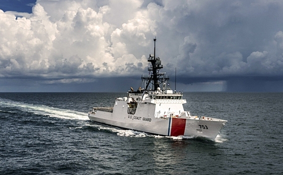 Катер ВМС США вошел в Черное море