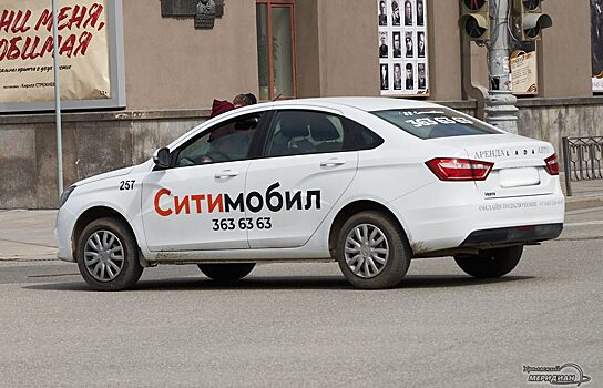 В Челябинске таксист сбил 60-летнюю женщину