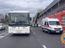 Мужчина, скончавшийся после наезда автобуса в Ростове, переходил проезжую часть в зоне видимости пешеходного перехода
