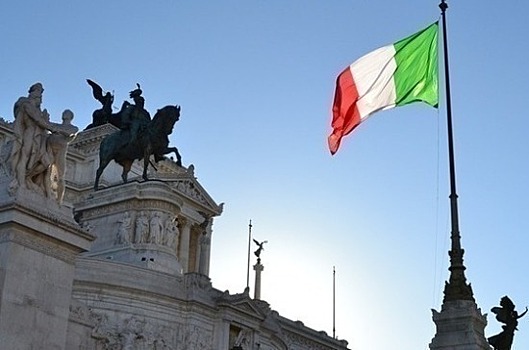 Опрос: в Италии наблюдается падение популярности Демпартии