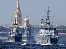 В Заполярье День ВМФ отметили парадом кораблей и танков