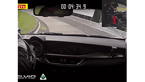 Видео: Alfa Romeo Stelvio стал быстрейшим кроссовером Нюрбургринга