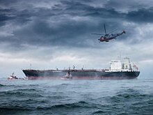Российский ледокол может затонуть у берегов Норвегии