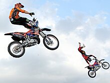 Основатель команды мотофристайлистов FMX13 провел захватывающее шоу в подмосковном Зарайске