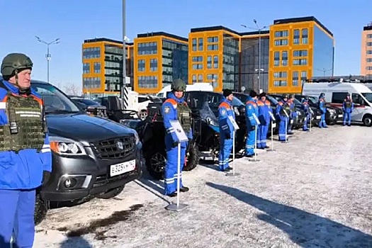 1)	В Ленобласти аварийно-спасательным отрядам выдали новую технику