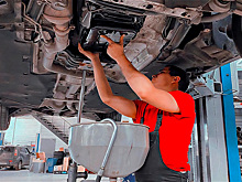 Как проверить уровень масла в коробке передач