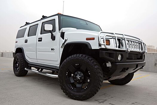 Внедорожник Hummer EV умеет двигаться, как «краб»!