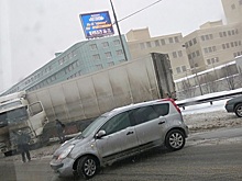 Четырехкилометровая пробка образовалась на востоке Москвы из-за снегопада