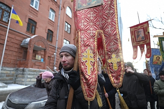 Мэрия Екатеринбурга согласовала крестный ход в «именины города»