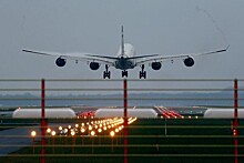 Самолет выкатился за пределы взлетно-посадочной полосы в аэропорту Пскова