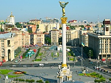 В центре Киева начались митинги с требованиями арестовать Ермака