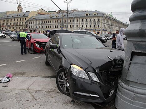 Названы самые "аварийные" имена среди водителей в Москве