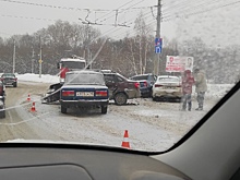 Движение в районе моста на улице Новоажимова в Ижевске перекрыли из-за ДТП