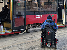 Лишь один из трех автобусов НСО доступен маломобильным пассажирам — чиновники проверили