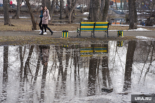 В центре Екатеринбурга затопило парк
