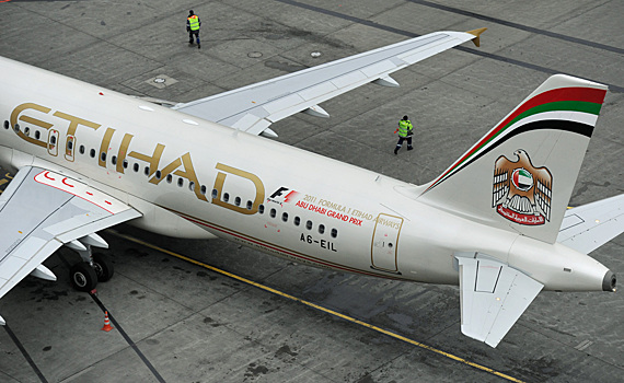 Самолет авиакомпании Etihad Airways экстренно сел в Домодедово