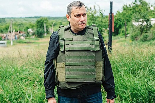 Александр Хинштейн: «Кабинет освятил. Надеюсь, всё чёрное отсюда исчезло» — интервью с Александром Коцем