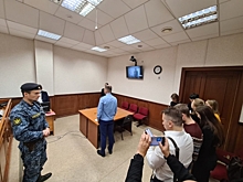 Суд оставил Олега Чемезова в СИЗО: экс-чиновника держат в одиночной камере