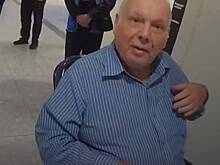 Серийный педофил 27 лет жил под чужим именем и выпивал с королевской семьей