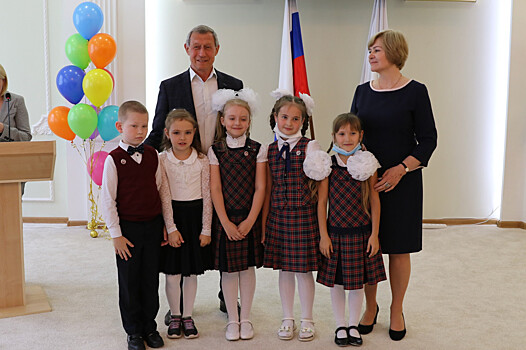 В Гордуме наградили победителей конкурса детского творчества «Святая Нижегородская земля»