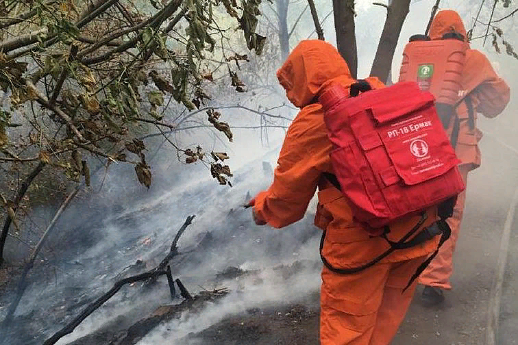 Каждый день в донском регионе на боевое дежурство заступает порядка 150 пожарных-добровольцев