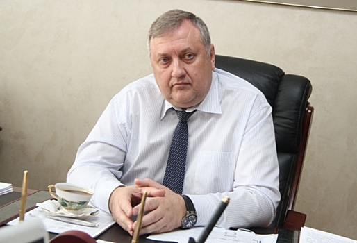 Руководителю «Омскгазстройэксплуатации» Жирикову купят премиальный кроссовер за 3,2 млн рублей