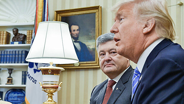 Трамп заявил Порошенко о трудной жизни на Украине