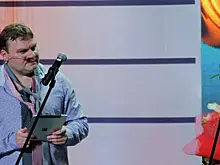 Суд оштрафовал эмигрировавшего иноагента Плющева*