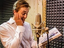 «С какой мы планеты» — Сергей Безруков опубликовал третью песню своей группы