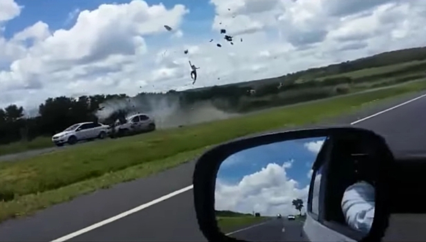 Пьяный байкер взмыл на три метра после смертельного столкновения на бразильской трассе