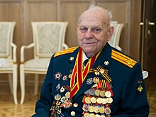 95-летнего участника Великой Отечественной войны Спартака Сычёва наградили знаком "Почётный гражданин Тверской области"