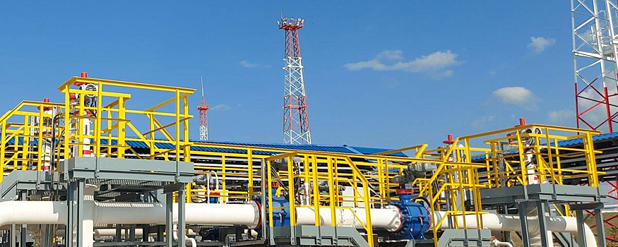 Евросоюз разрешил Словакии продавать в Чехию топливо из российской нефти