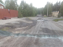 На грунтовке в Кургане появились «лежачие полицейские»