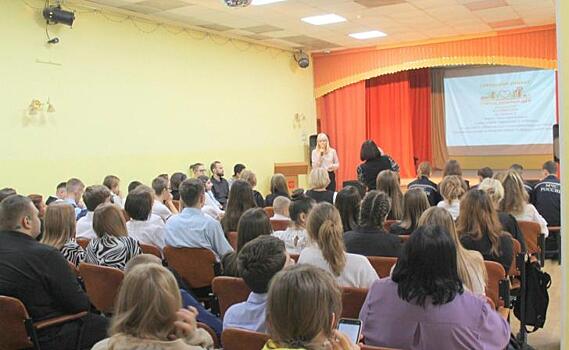 Курским школьникам рассказали о вреде наркотиков и показали спектакль