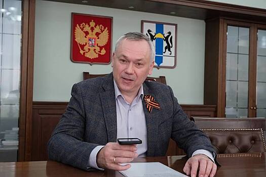 Губернатор поздравил фронтовика с наступающим Днем Победы